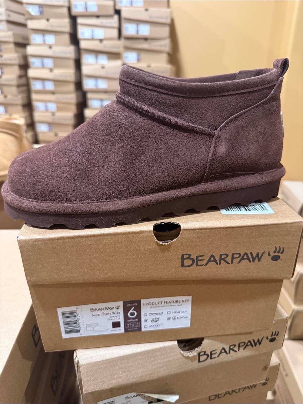 Bearpaw wide Super Shorty walnut